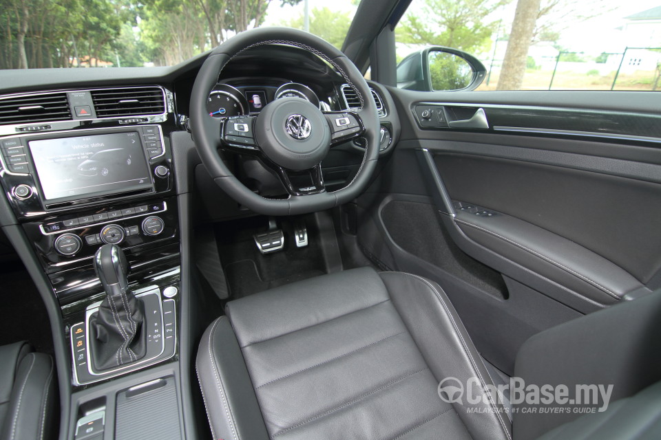 Volkswagen Golf R Mk7 R (2014) Interior