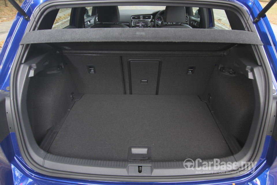 Volkswagen Golf R Mk7 R (2014) Interior