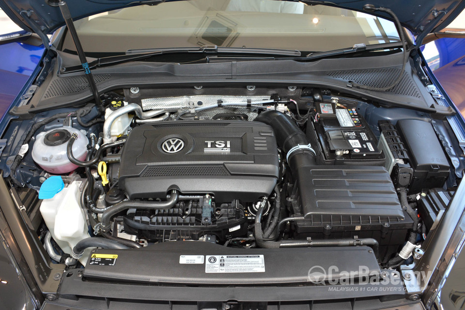 Volkswagen Golf R Mk7.5 R (2018) Exterior