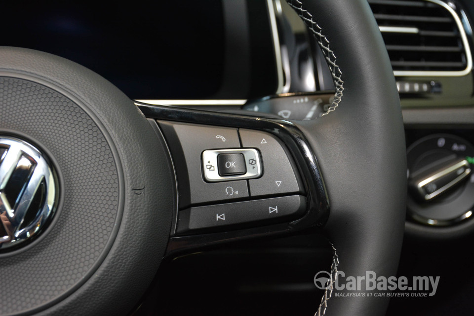 Volkswagen Golf R Mk7.5 R (2018) Interior