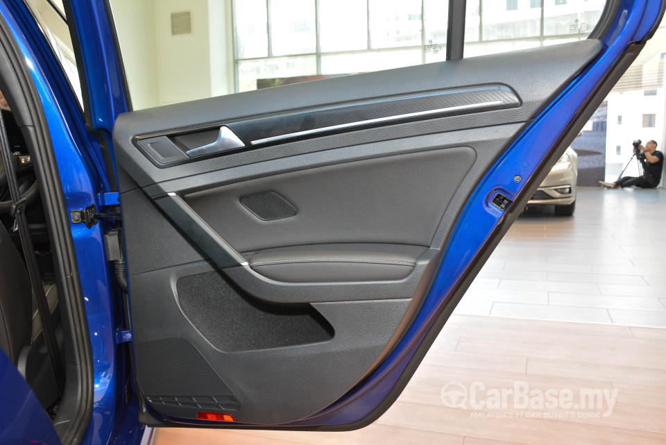 Volkswagen Golf R Mk7.5 R (2018) Interior