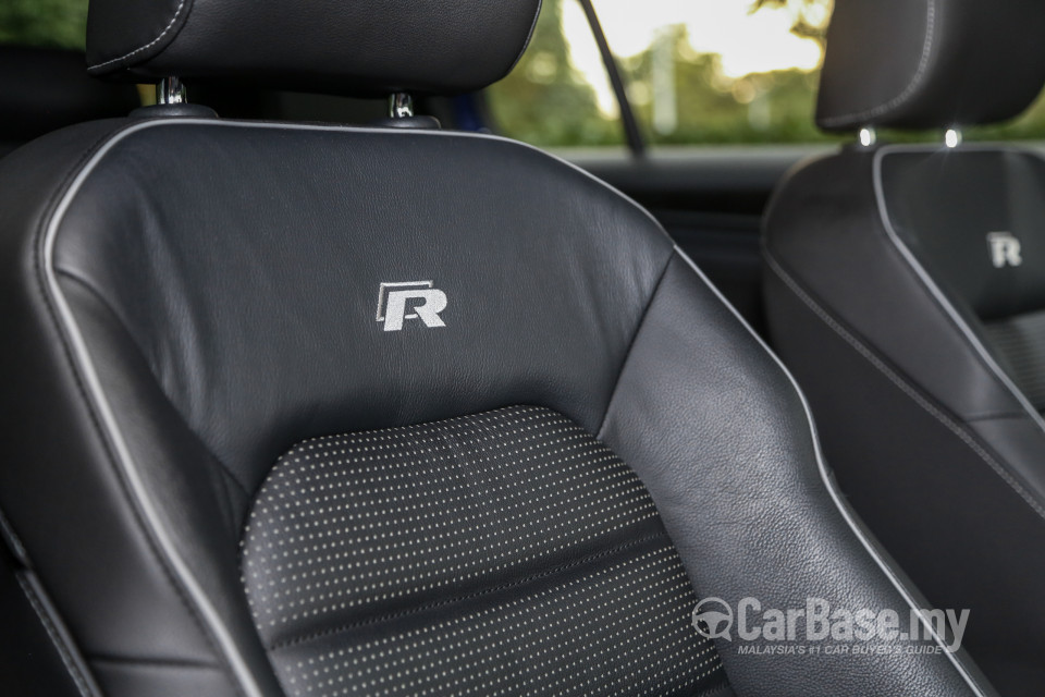 Volkswagen Golf R Mk7.5 R (2018) Interior