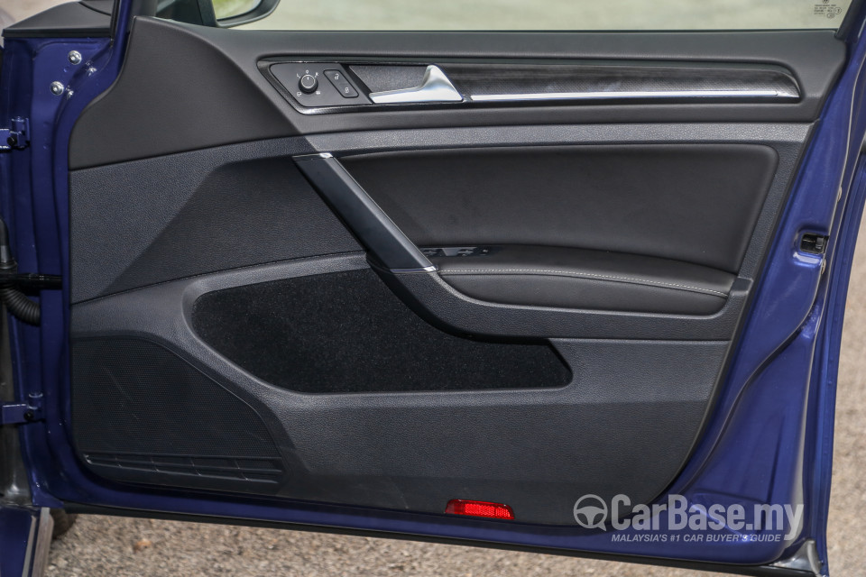 Volkswagen Golf R Mk7.5 R (2018) Interior