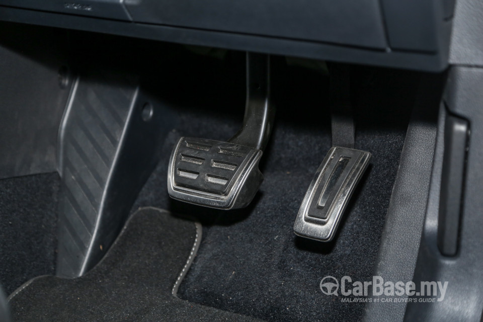 Volkswagen Golf R Mk7.5 R (2018) Interior