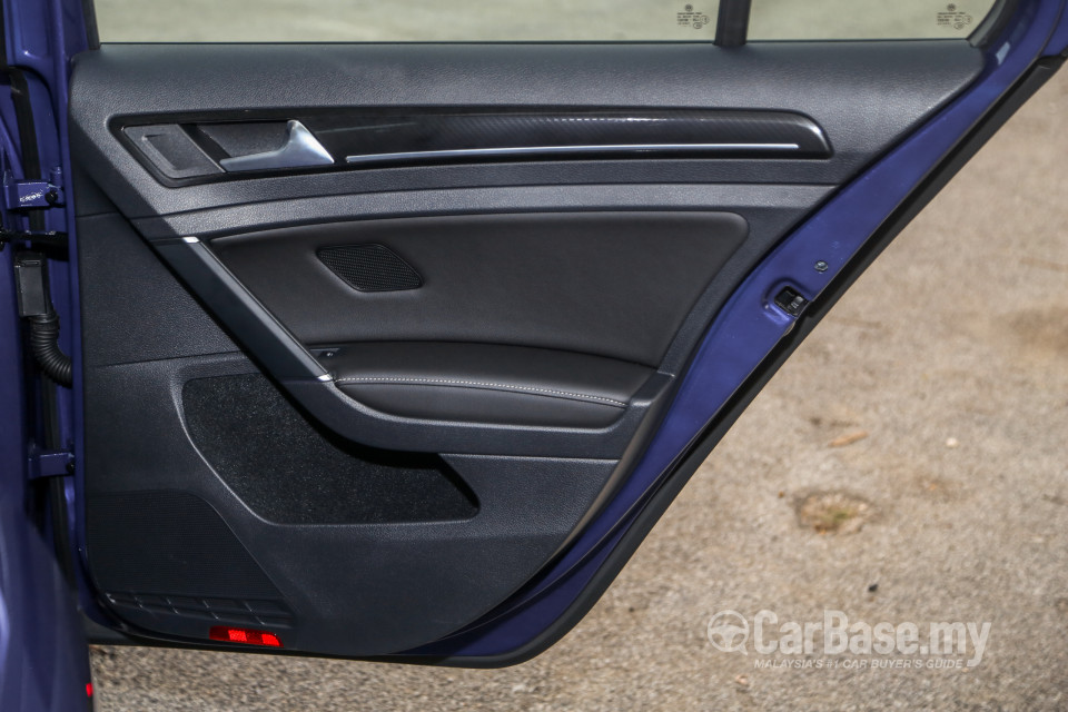 Volkswagen Golf R Mk7.5 R (2018) Interior