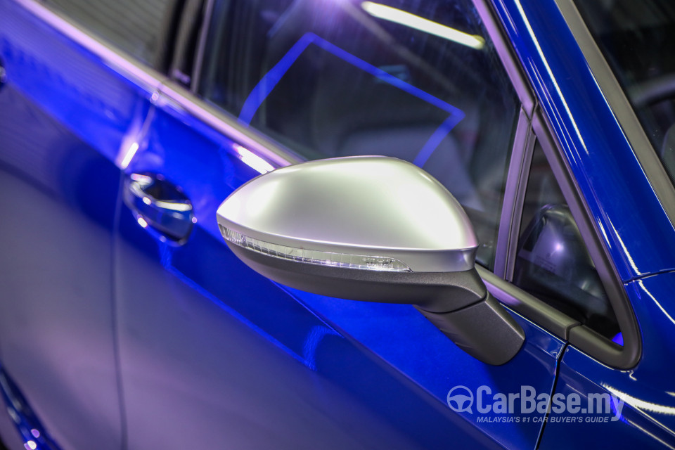 Volkswagen Golf R Mk8 R (2022) Exterior