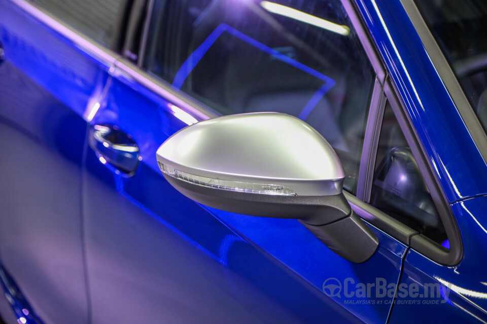 Volkswagen Golf R Mk8 R (2022) Exterior