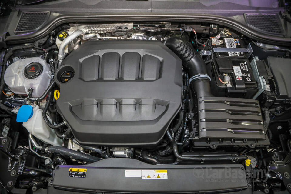 Volkswagen Golf R Mk8 R (2022) Exterior