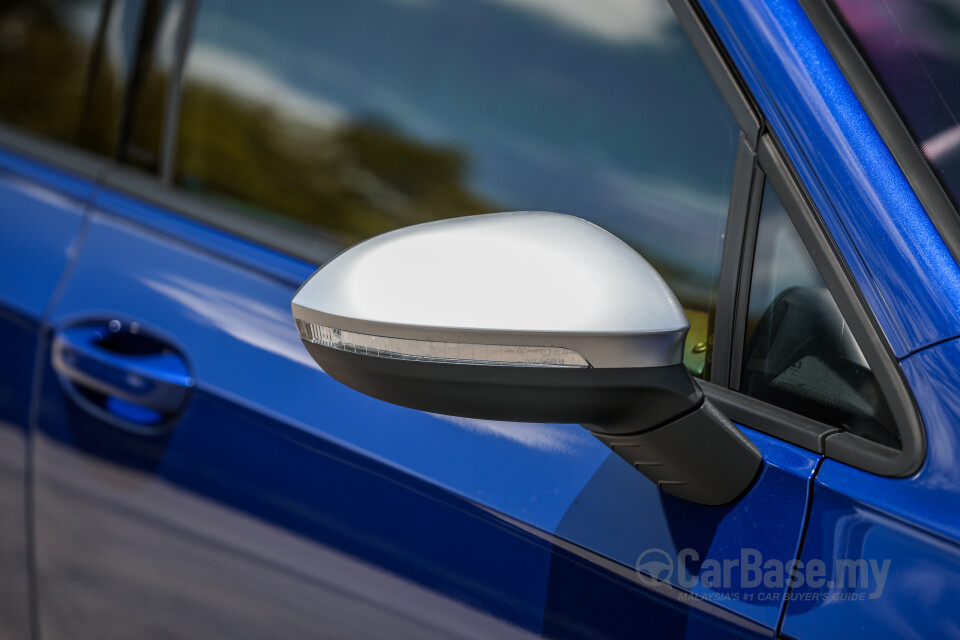 Volkswagen Golf R Mk8 R (2022) Exterior