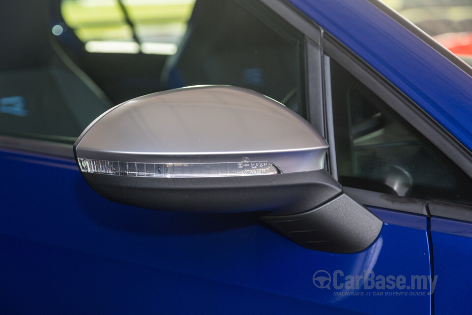 Volkswagen Golf R Mk8 R (2022) Exterior