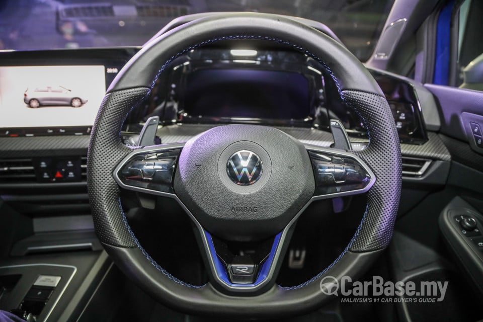 Volkswagen Golf R Mk8 R (2022) Interior