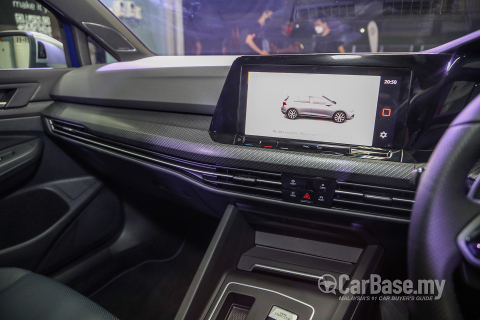 Volkswagen Golf R Mk8 R (2022) Interior