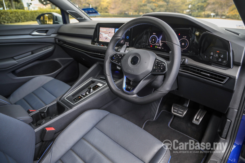 Volkswagen Golf R Mk8 R (2022) Interior