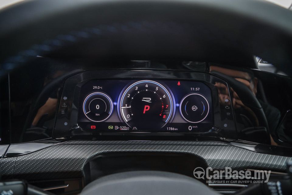 Volkswagen Golf R Mk8 R (2022) Interior