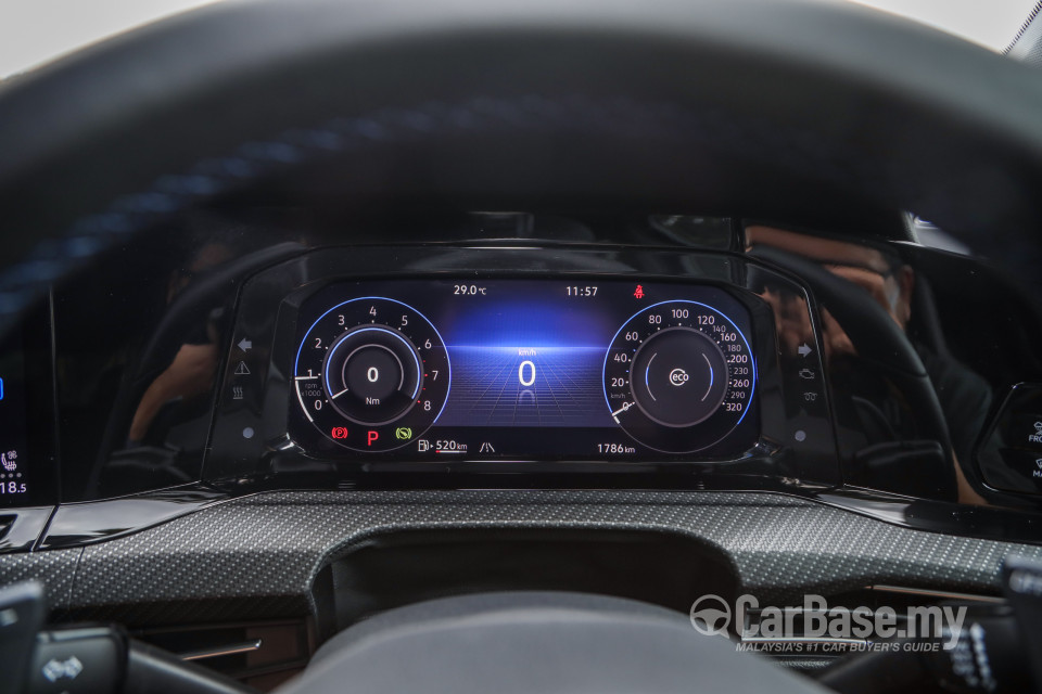 Volkswagen Golf R Mk8 R (2022) Interior
