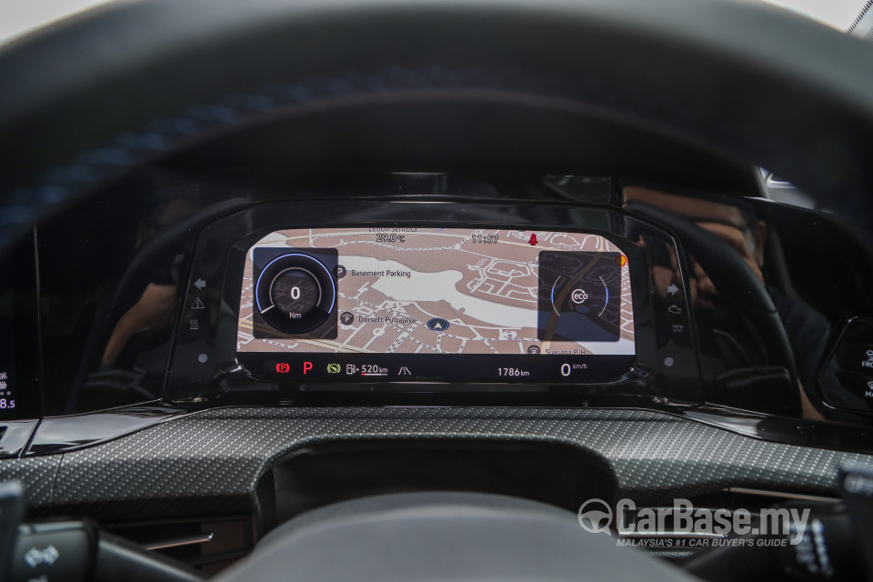 Volkswagen Golf R Mk8 R (2022) Interior