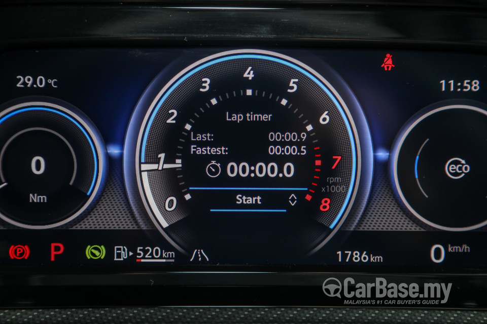 Volkswagen Golf R Mk8 R (2022) Interior