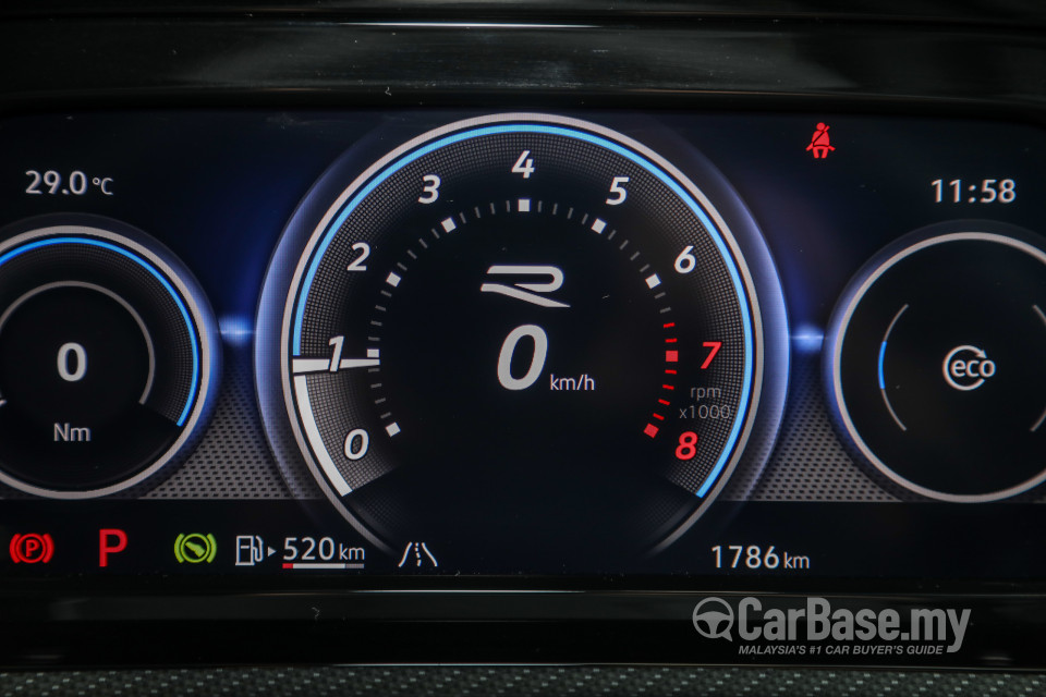 Volkswagen Golf R Mk8 R (2022) Interior