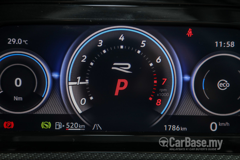 Volkswagen Golf R Mk8 R (2022) Interior