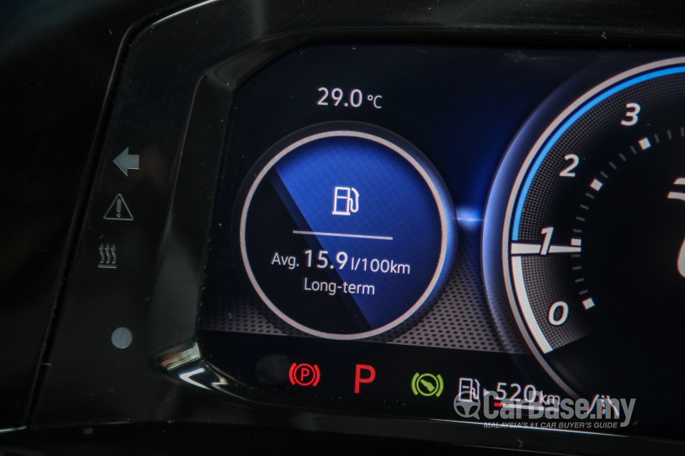 Volkswagen Golf R Mk8 R (2022) Interior