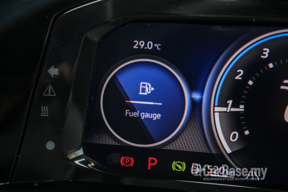 Volkswagen Golf R Mk8 R (2022) Interior