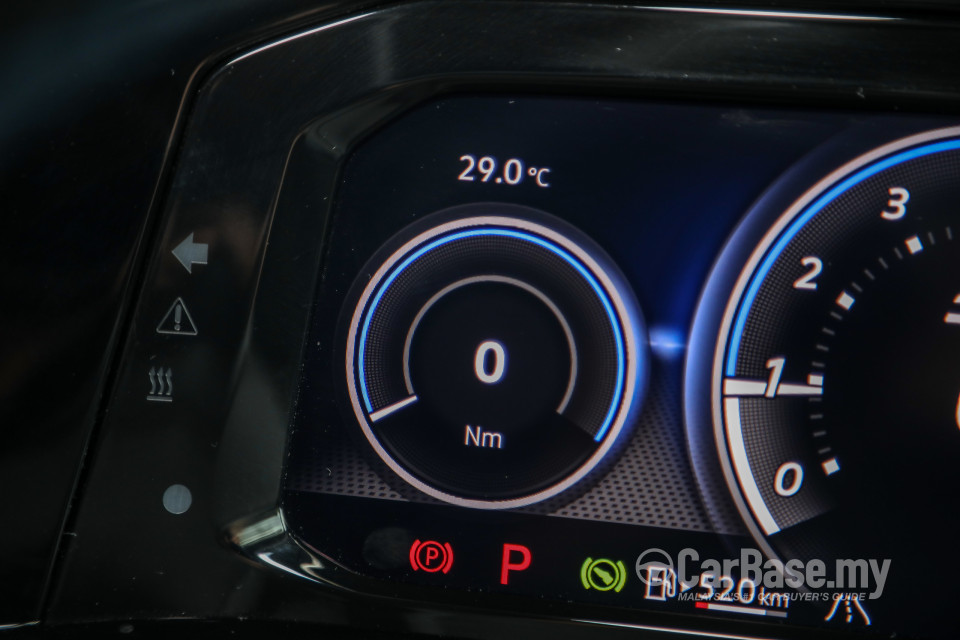 Volkswagen Golf R Mk8 R (2022) Interior