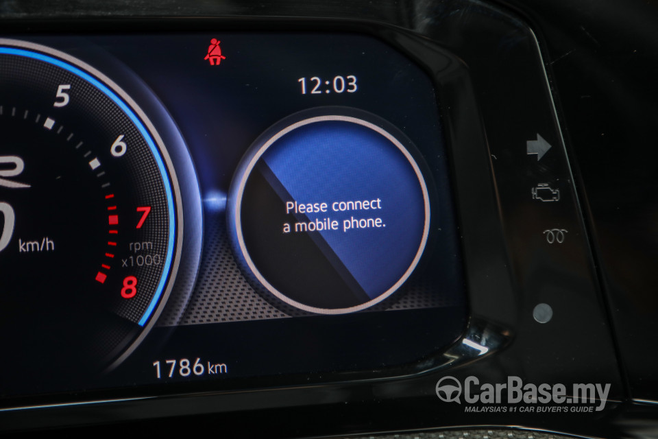 Volkswagen Golf R Mk8 R (2022) Interior