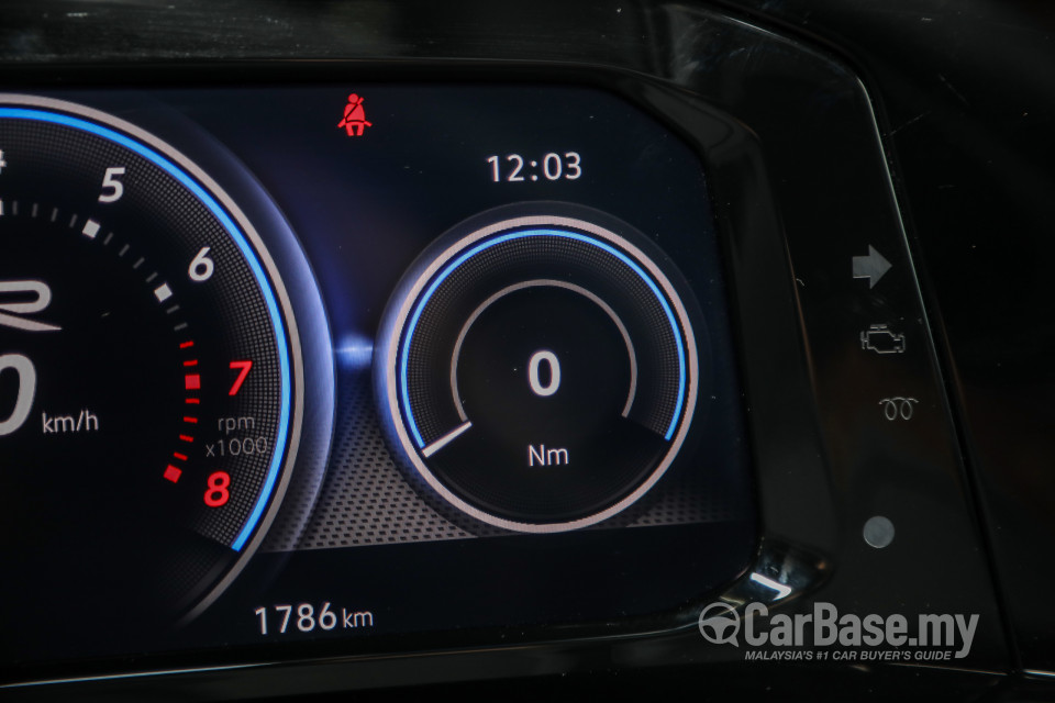 Volkswagen Golf R Mk8 R (2022) Interior