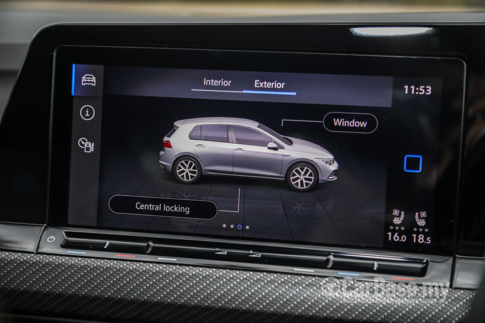 Volkswagen Golf R Mk8 R (2022) Interior