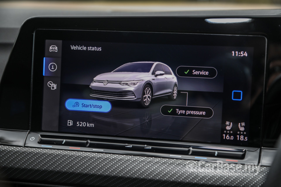 Volkswagen Golf R Mk8 R (2022) Interior