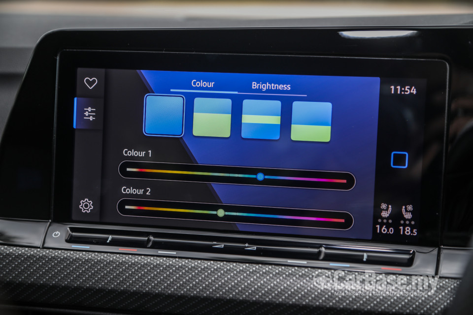 Volkswagen Golf R Mk8 R (2022) Interior