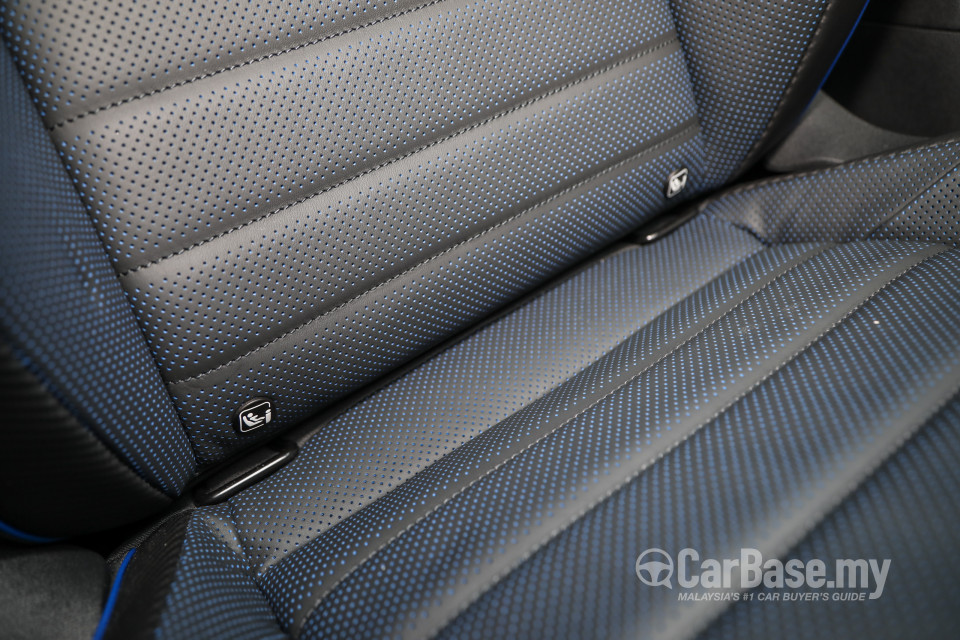 Volkswagen Golf R Mk8 R (2022) Interior