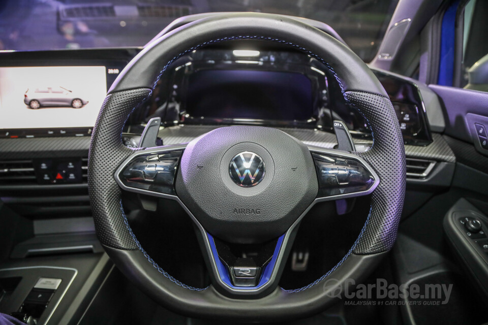 Volkswagen Golf R Mk8 R (2022) Interior
