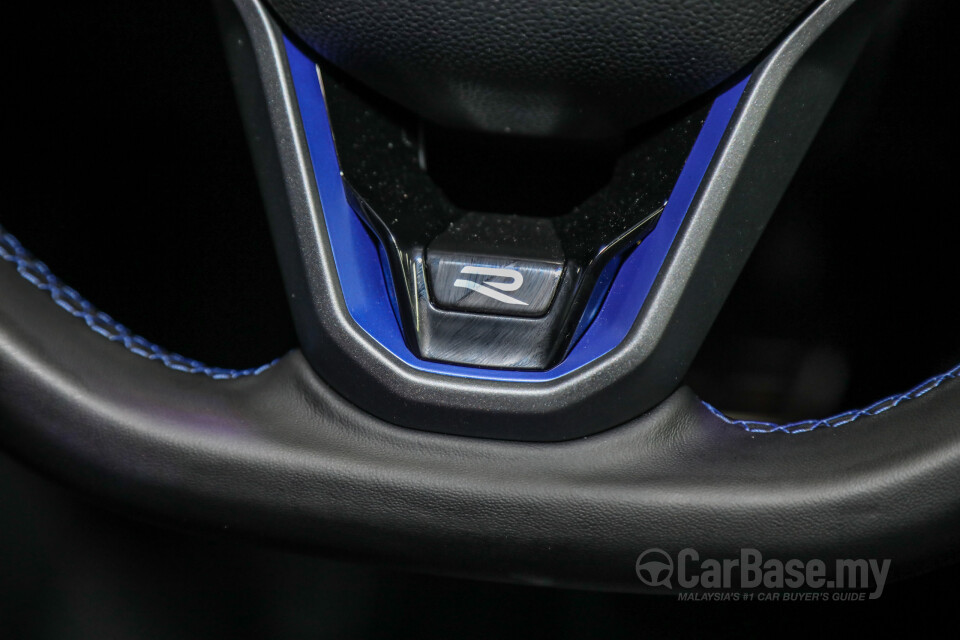 Volkswagen Golf R Mk8 R (2022) Interior