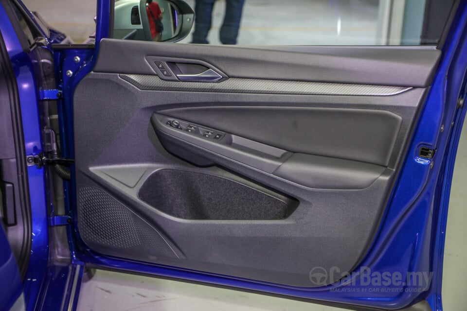 Volkswagen Golf R Mk8 R (2022) Interior