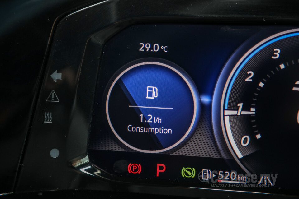 Volkswagen Golf R Mk8 R (2022) Interior