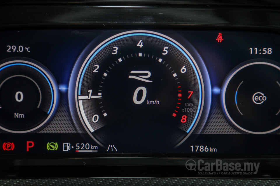 Volkswagen Golf R Mk8 R (2022) Interior