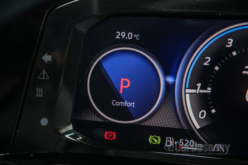 Volkswagen Golf R Mk8 R (2022) Interior
