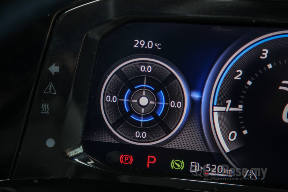 Volkswagen Golf R Mk8 R (2022) Interior