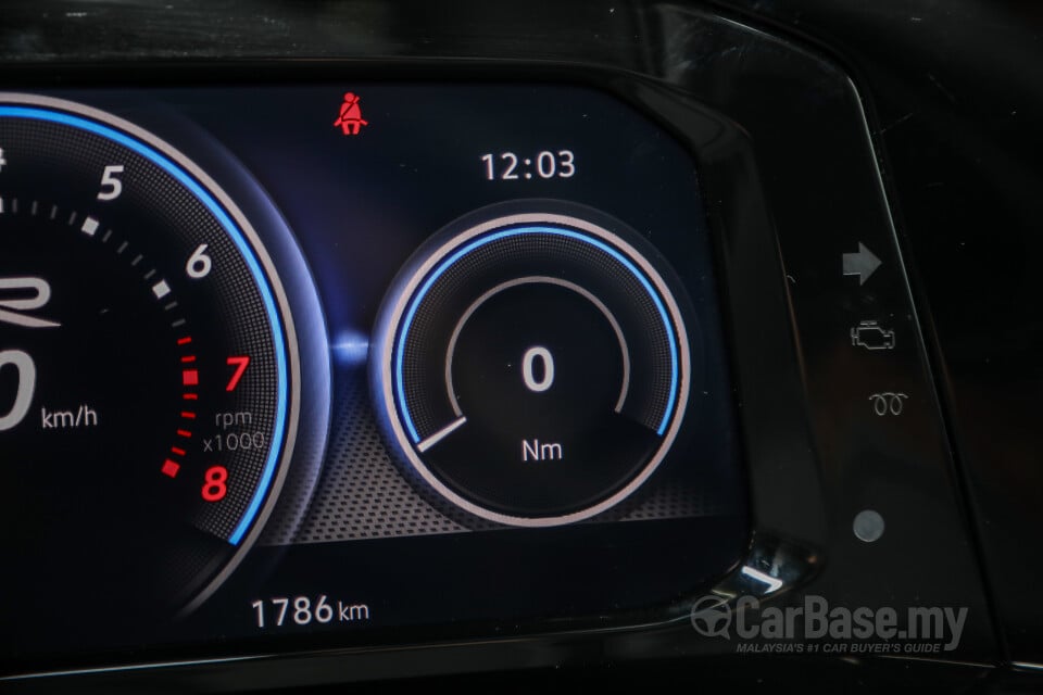 Volkswagen Golf R Mk8 R (2022) Interior