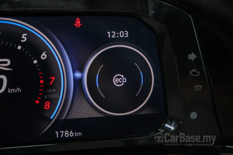 Volkswagen Golf R Mk8 R (2022) Interior