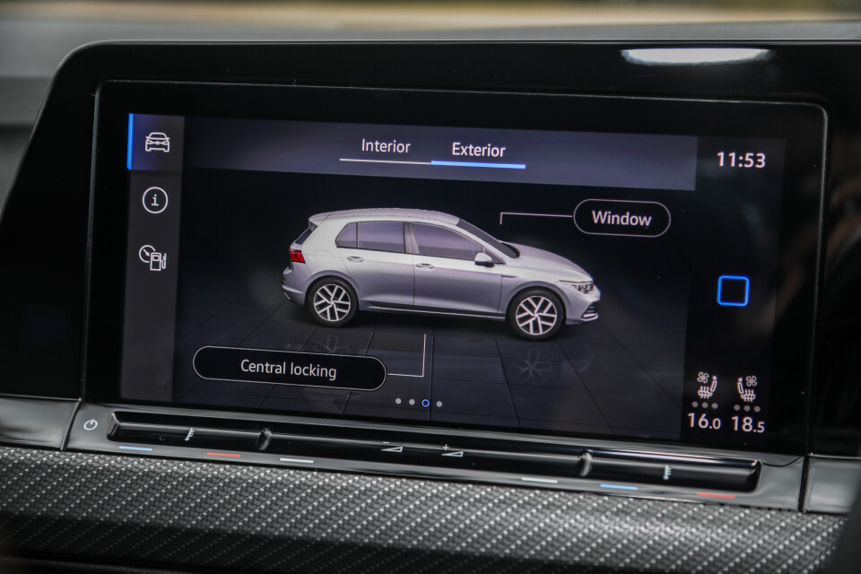 Volkswagen Golf R Mk8 R (2022) Interior