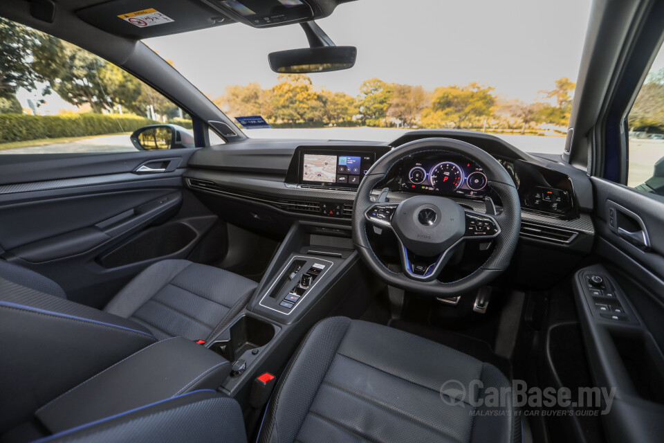 Volkswagen Golf R Mk8 R (2022) Interior