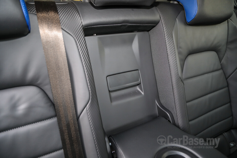Volkswagen Golf R Mk8 R (2022) Interior