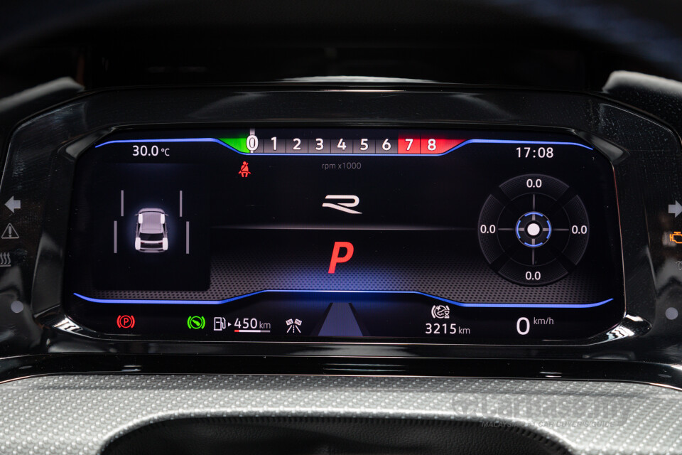 Volkswagen Golf R Mk8 R (2022) Interior