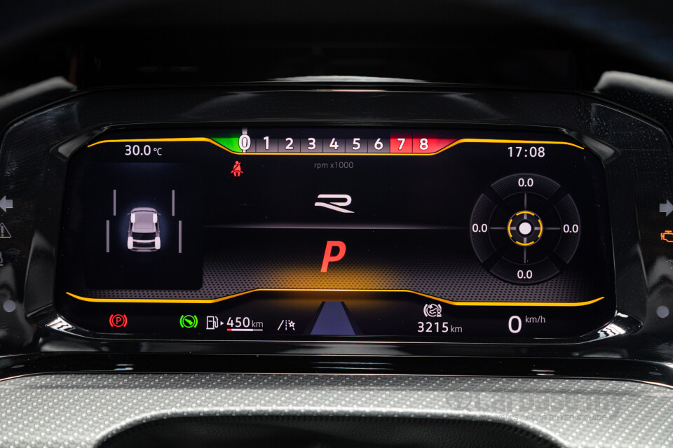 Volkswagen Golf R Mk8 R (2022) Interior