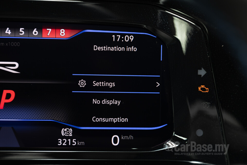 Volkswagen Golf R Mk8 R (2022) Interior