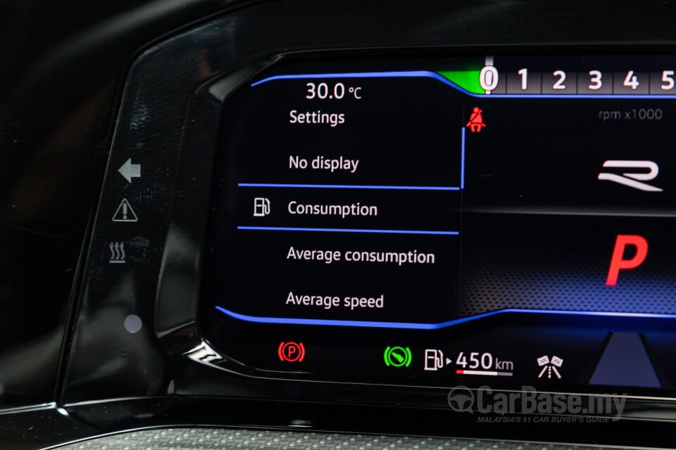 Volkswagen Golf R Mk8 R (2022) Interior