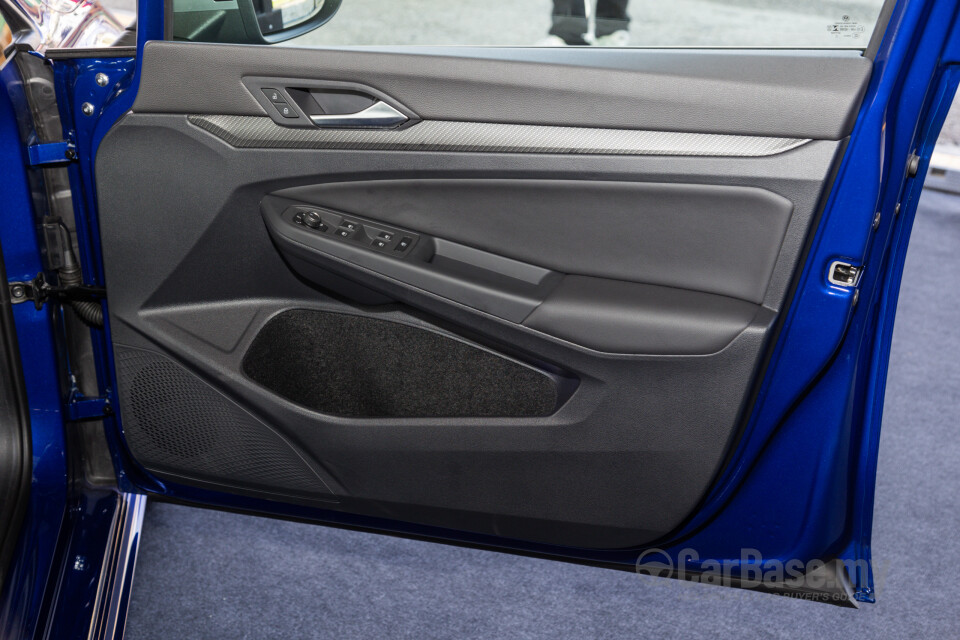 Volkswagen Golf R Mk8 R (2022) Interior
