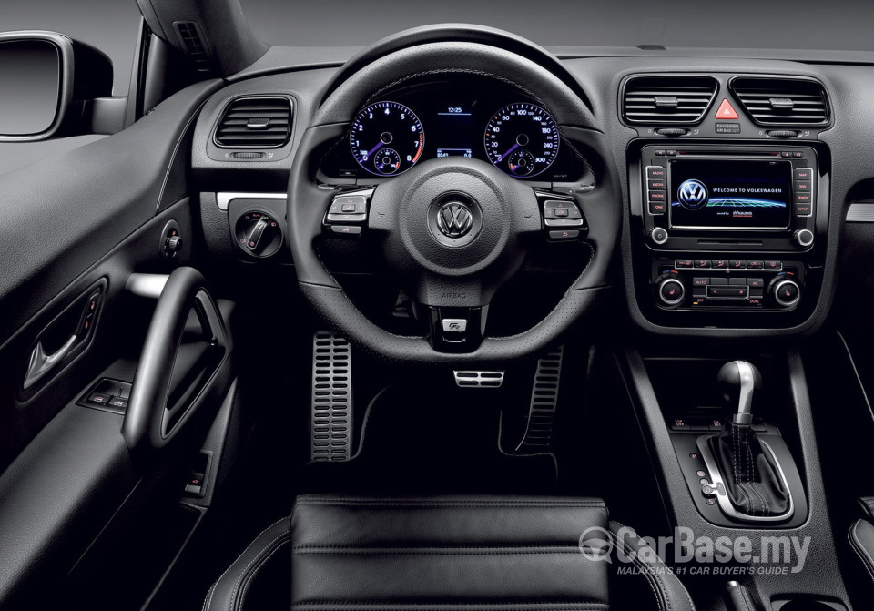 Volkswagen Scirocco R Mk3 (2012) Interior